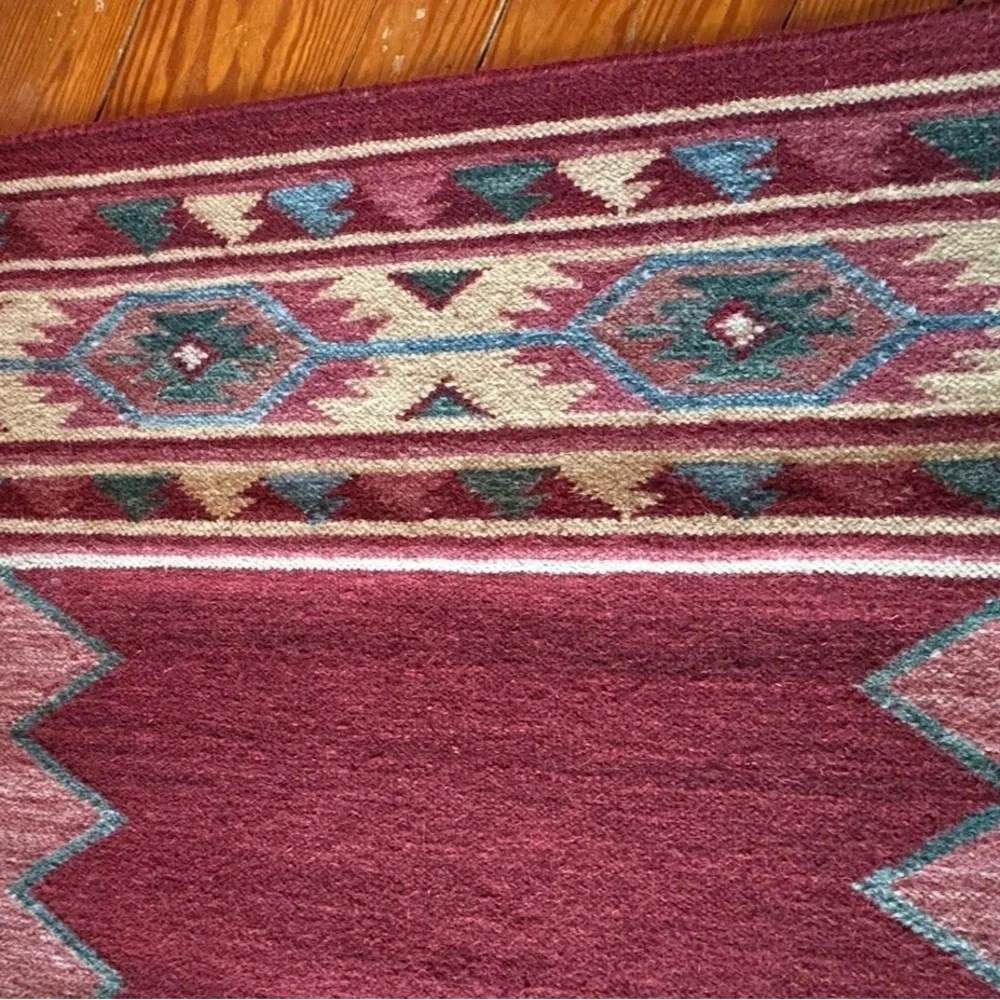 Vintage Handwoven Indian Dhurrie Geometric Rug 2.6’x4.2’ 100% wool. Reversible